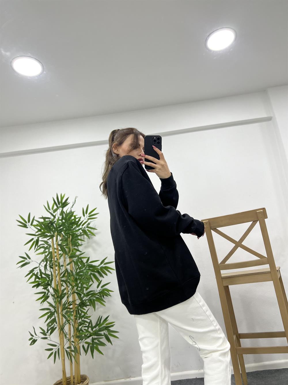 Mi̇ki̇ Mouse Si̇yah Şardonlu Sweat