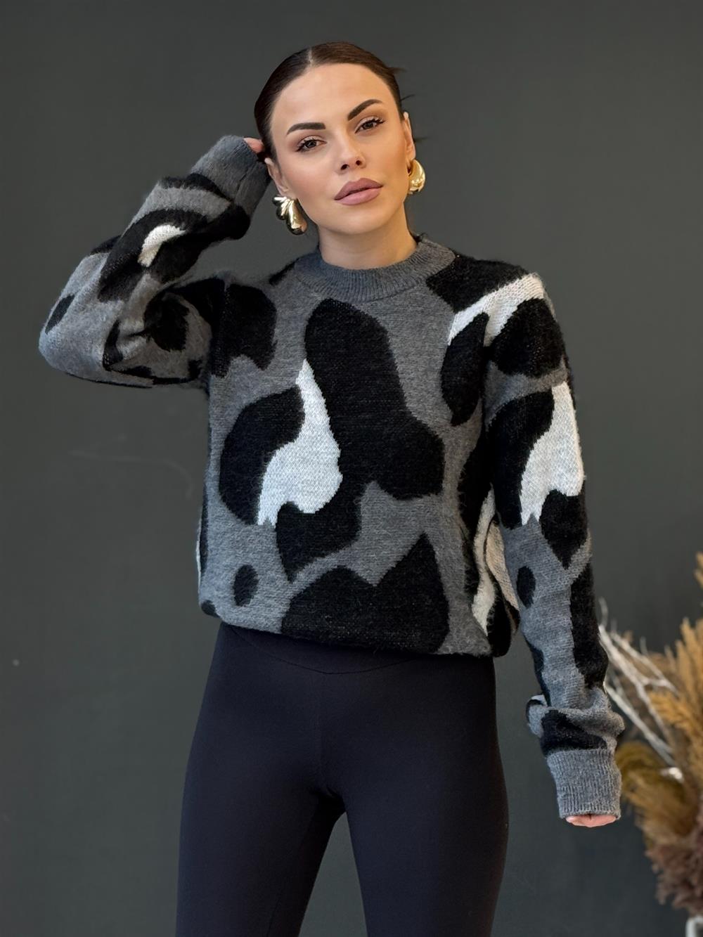 Mi̇lka Desen Yün Kazak Gri̇