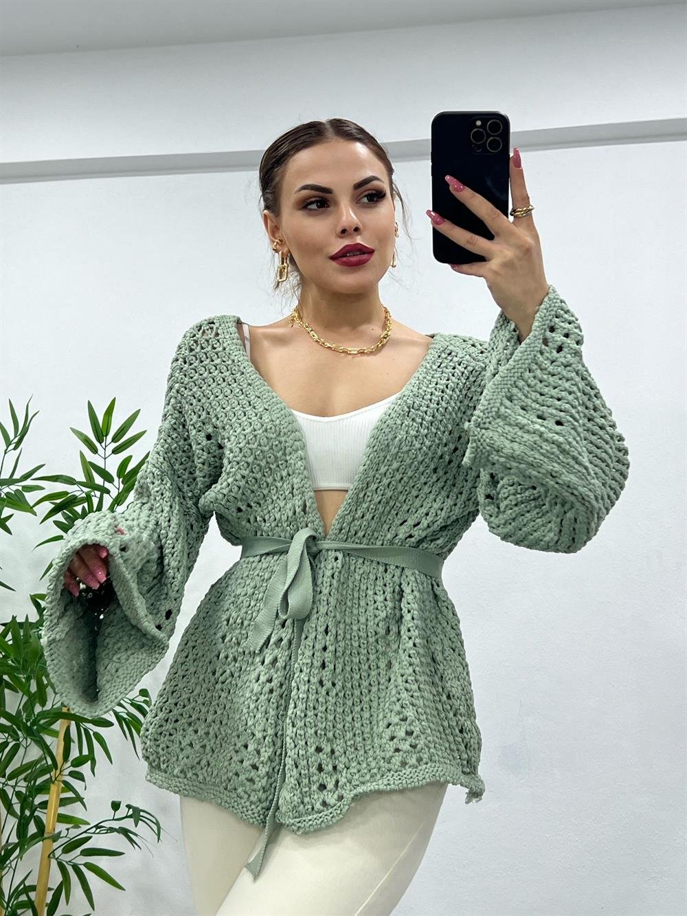 Mi̇nt Yeşi̇li̇ Kuşakli Örgülü Hirka