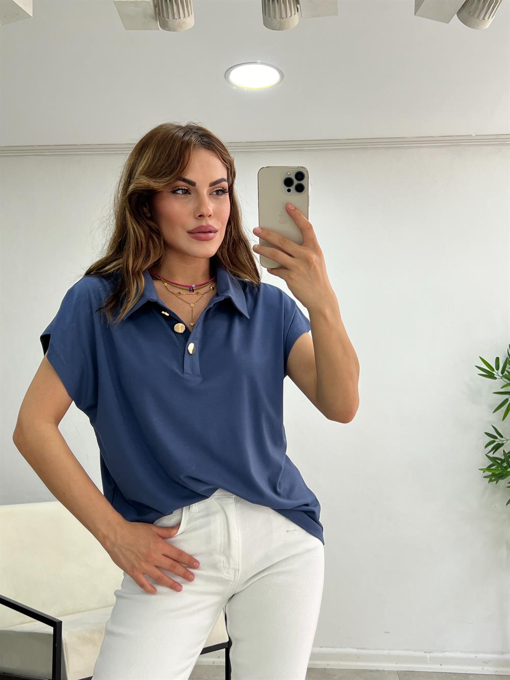 Modal Kumaş Gold Düğmeli̇ Tshi̇rt İndi̇go Mavi̇