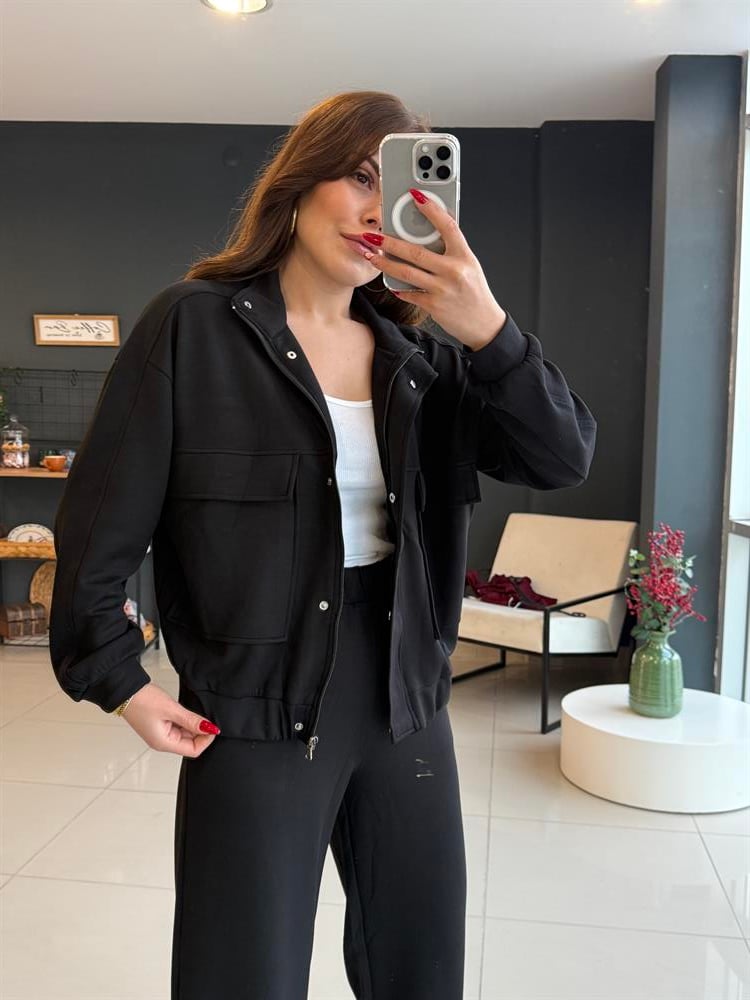 Fermuarlı Eşofman Takimi Si̇yah