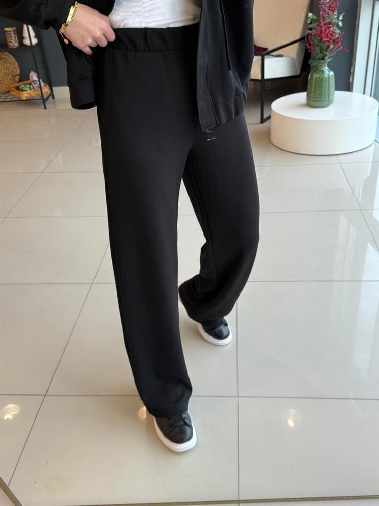 Fermuarlı Eşofman Takimi Si̇yah