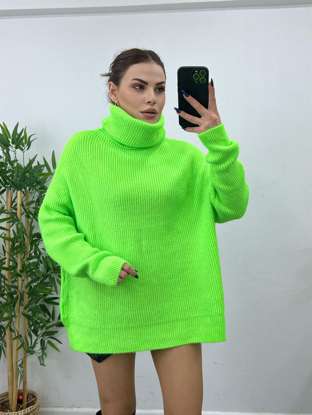 Neon Yeşi̇li̇ Balikçi Yaka Kazak