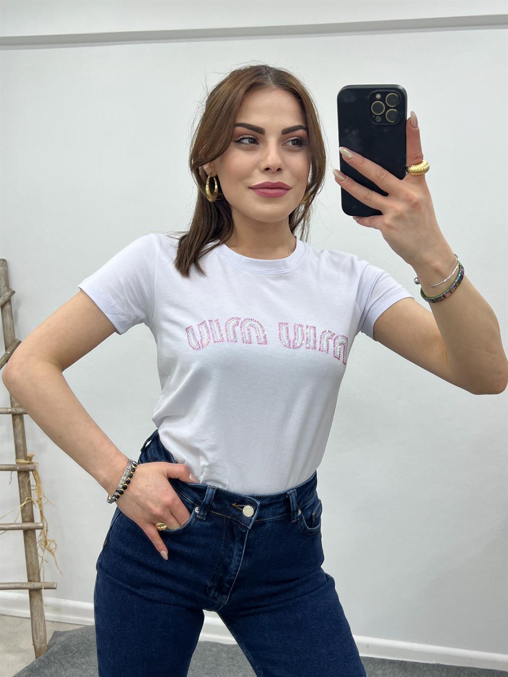 1.Sinif Kali̇te Taşli Tshi̇rt Beyaz