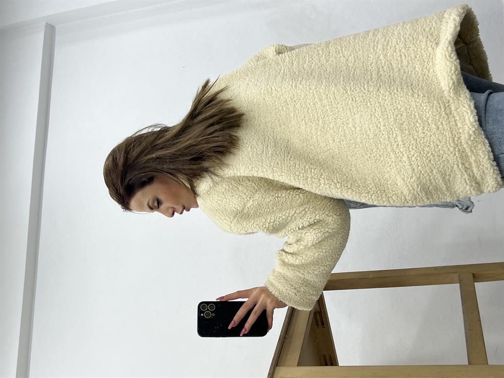 Ön Kismi Deni̇m Detayli Astarli Peluş Mont