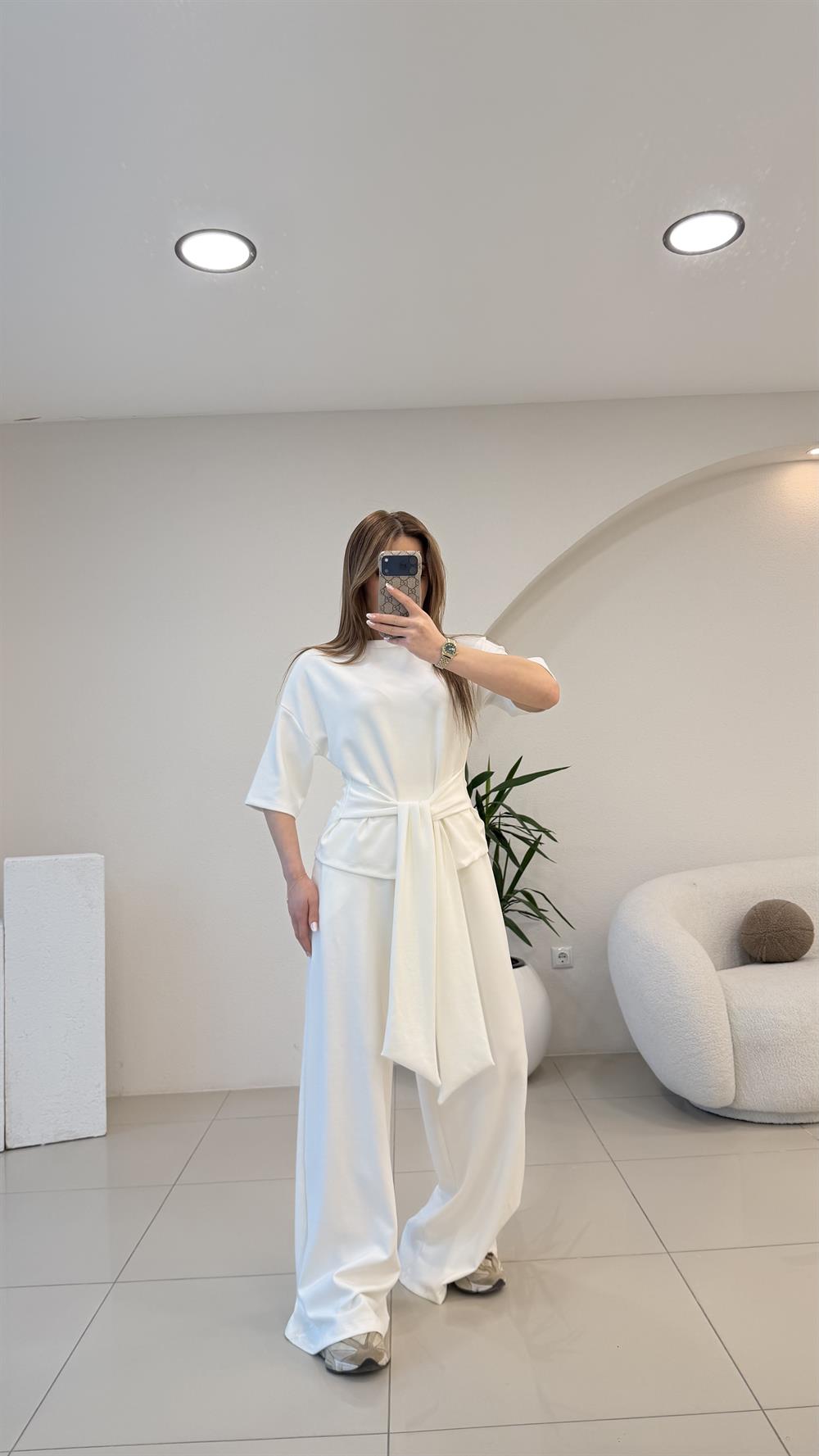 ÖNDEN BAĞLAMALI TAKIM BEYAZ