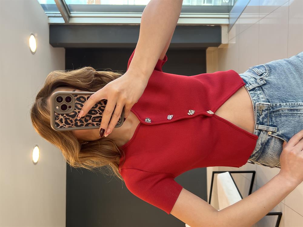 Önden Düğmeli̇ Tri̇ko Crop Yelek Bordo