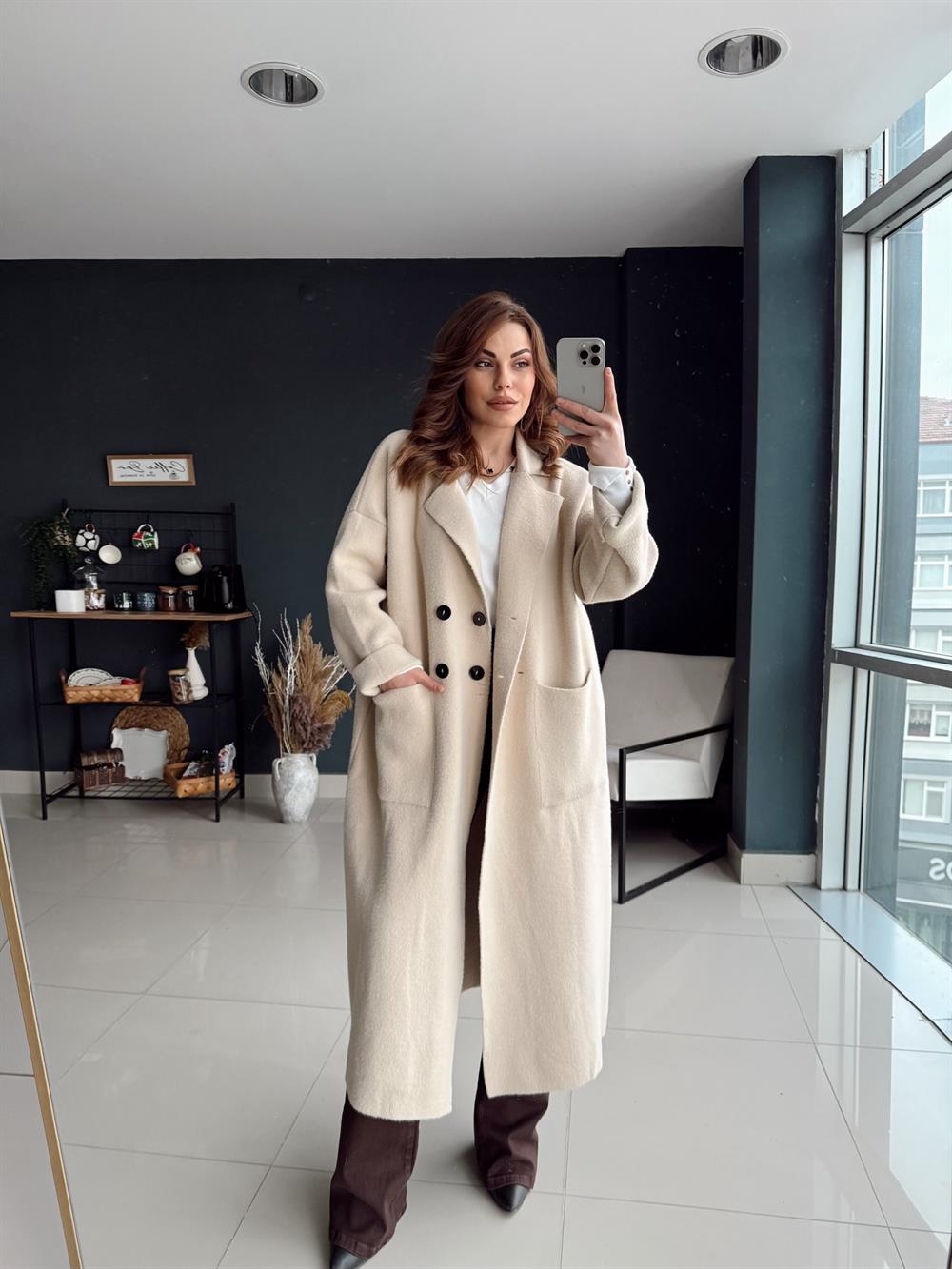 Önü Düğmeli̇ Premi̇um Seri̇ Hirka Bej