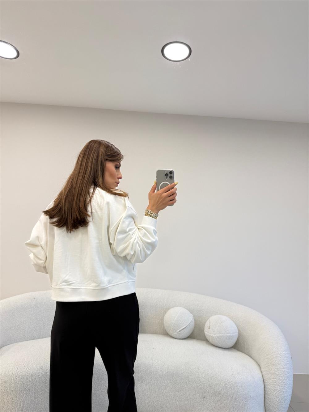 ÖNÜ FERMUARLI BOMBER CEKET BEYAZ