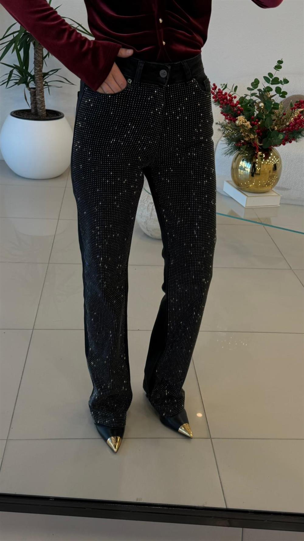 ÖNÜ FULL TAŞLI JEAN PANTOLON