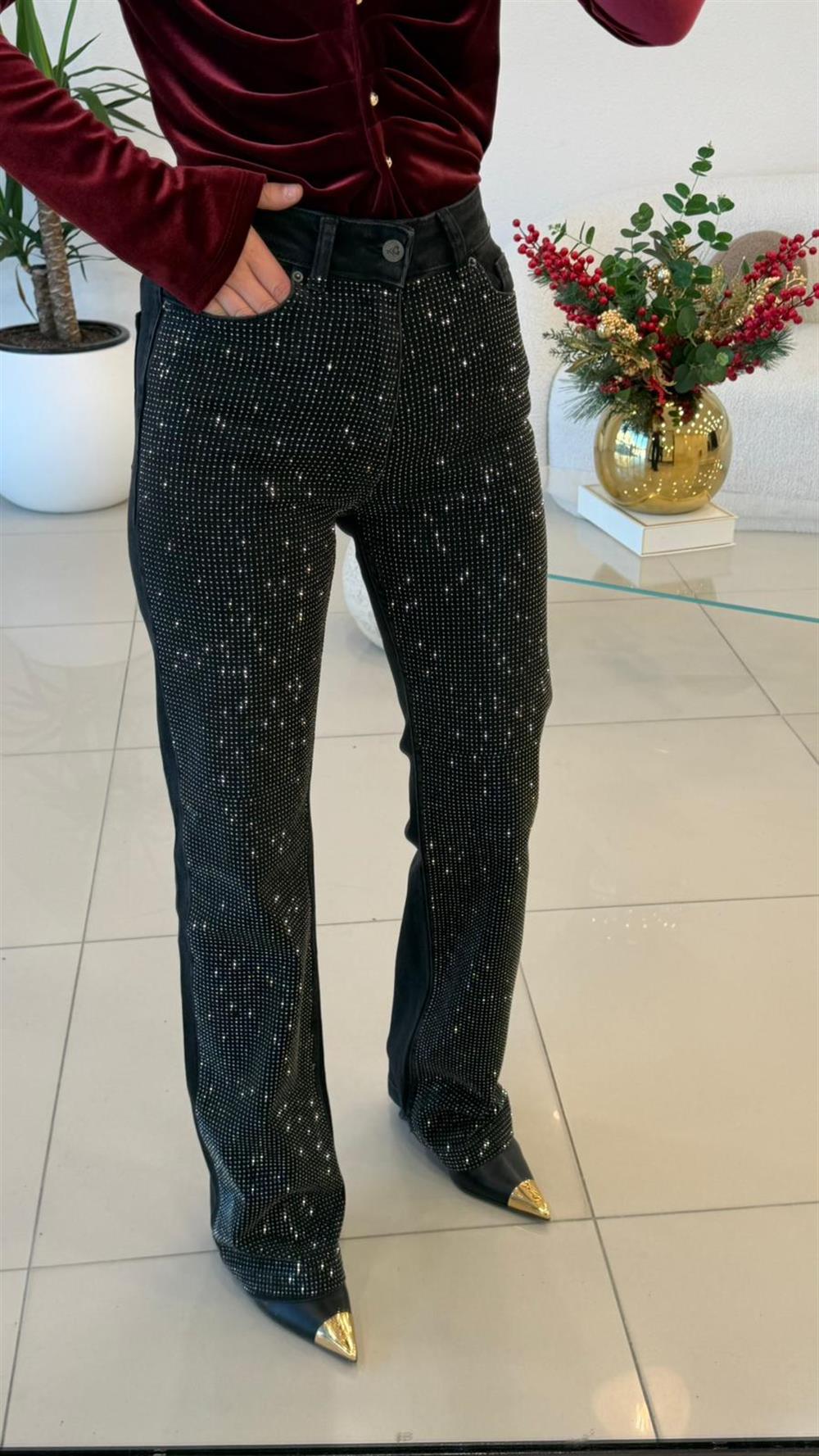 ÖNÜ FULL TAŞLI JEAN PANTOLON