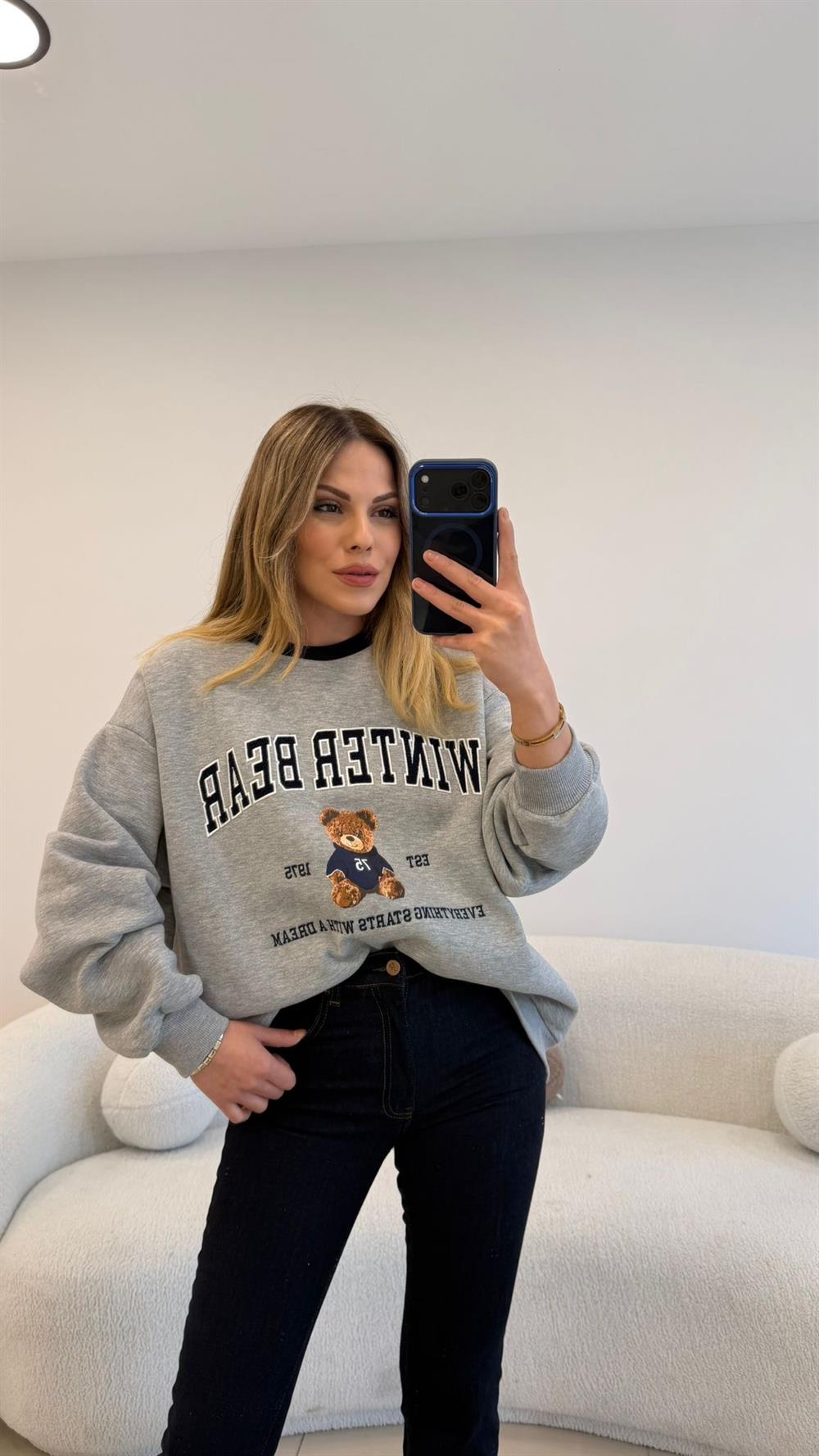 ÖNÜ YAZI VE AYICIKLI ŞARDONLU GRİ SWEAT
