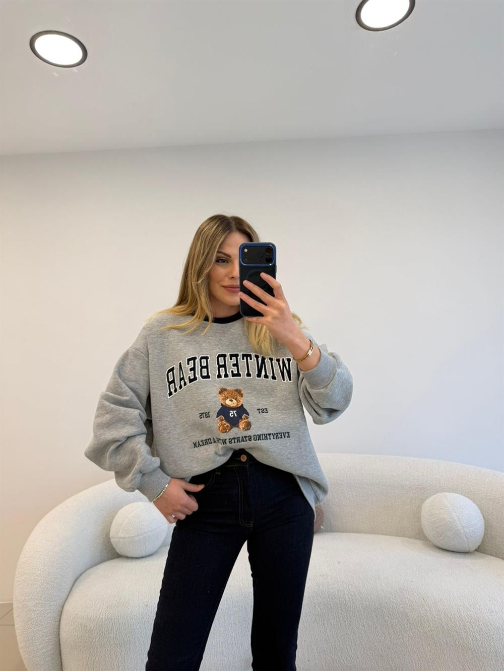 ÖNÜ YAZI VE AYICIKLI ŞARDONLU GRİ SWEAT