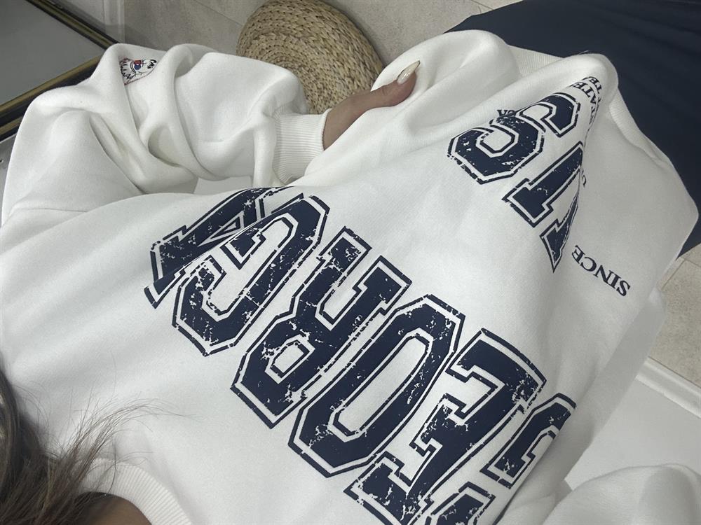 Önü Yazili Şardonlu Sweat