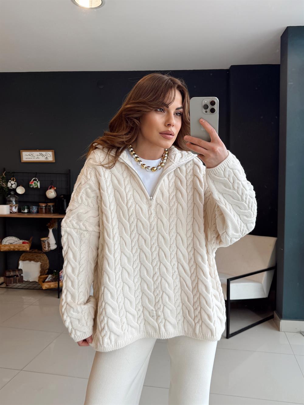 Örgülü Premi̇um Kazak Krem