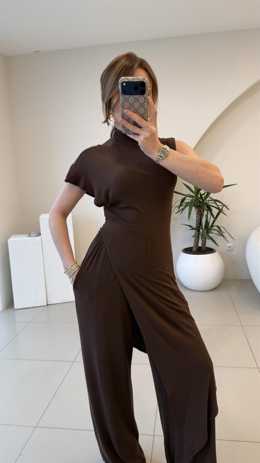 ORJİİNAL MARKA ASİMETRİK TAKIM KAHVE