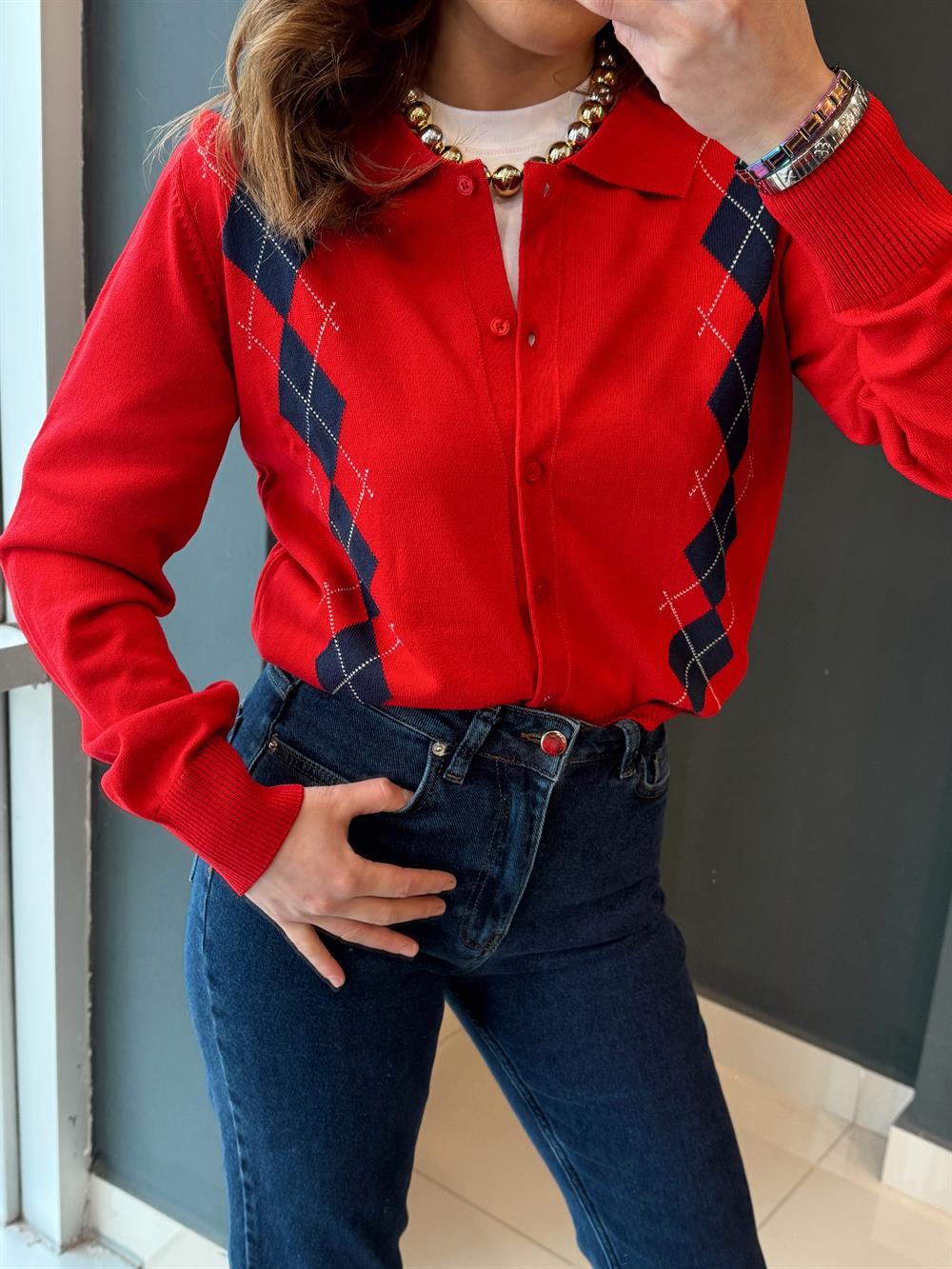 Baklava Desenli̇ Hirka Kirmizi