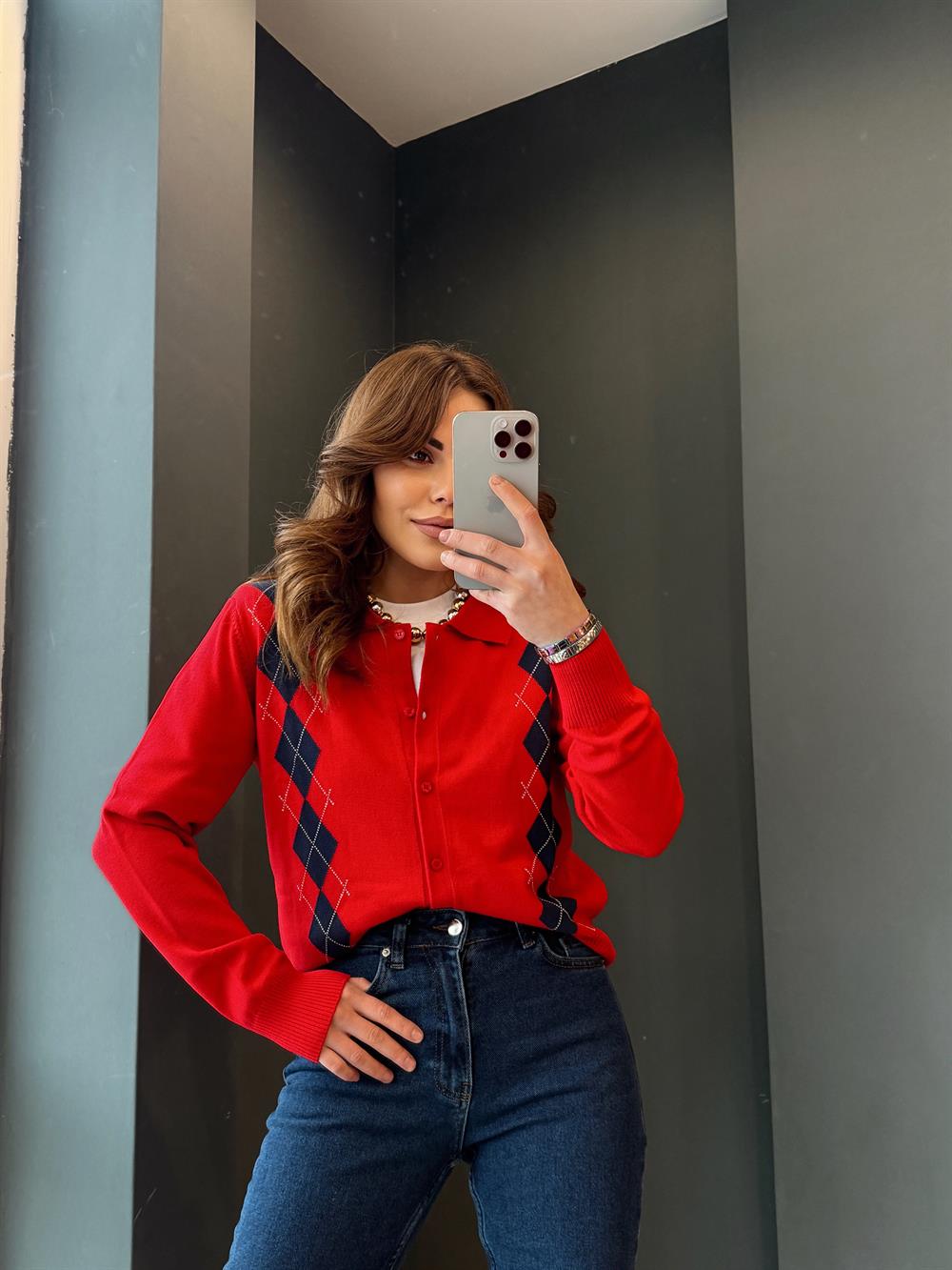 Baklava Desenli̇ Hirka Kirmizi