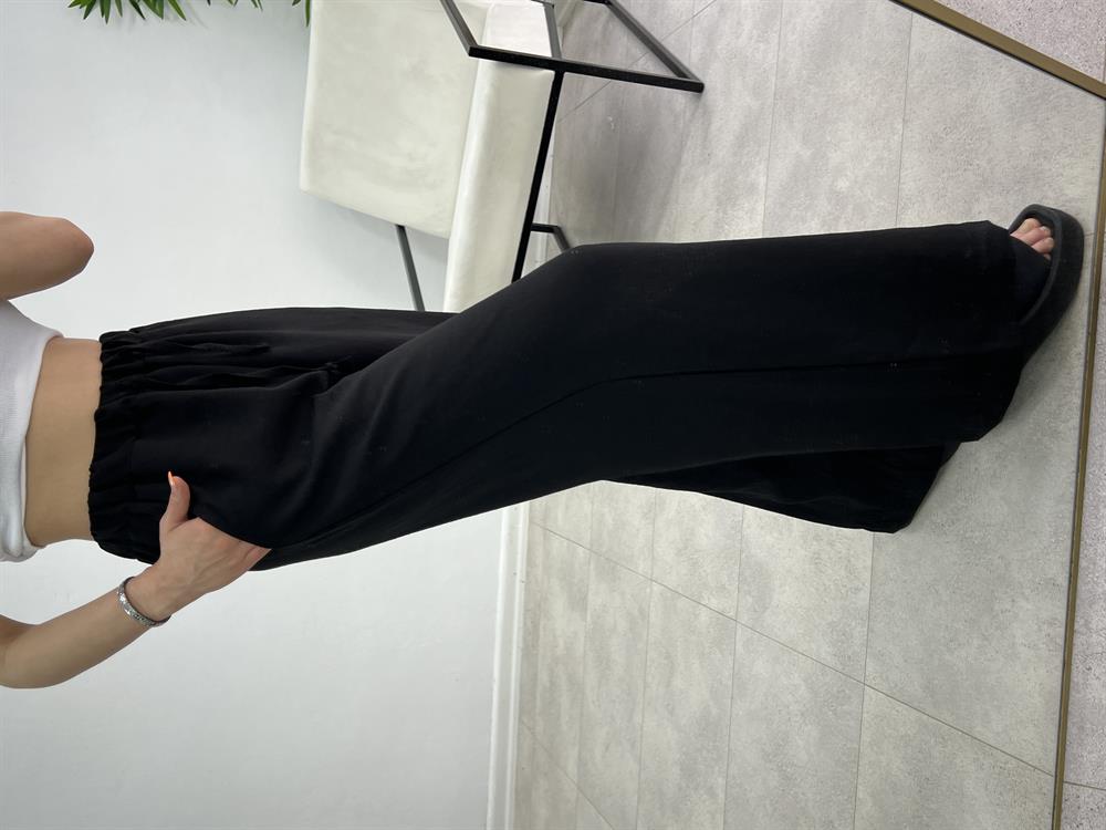 Beli̇ Lasti̇kli̇ Keten Pantolon Si̇yah