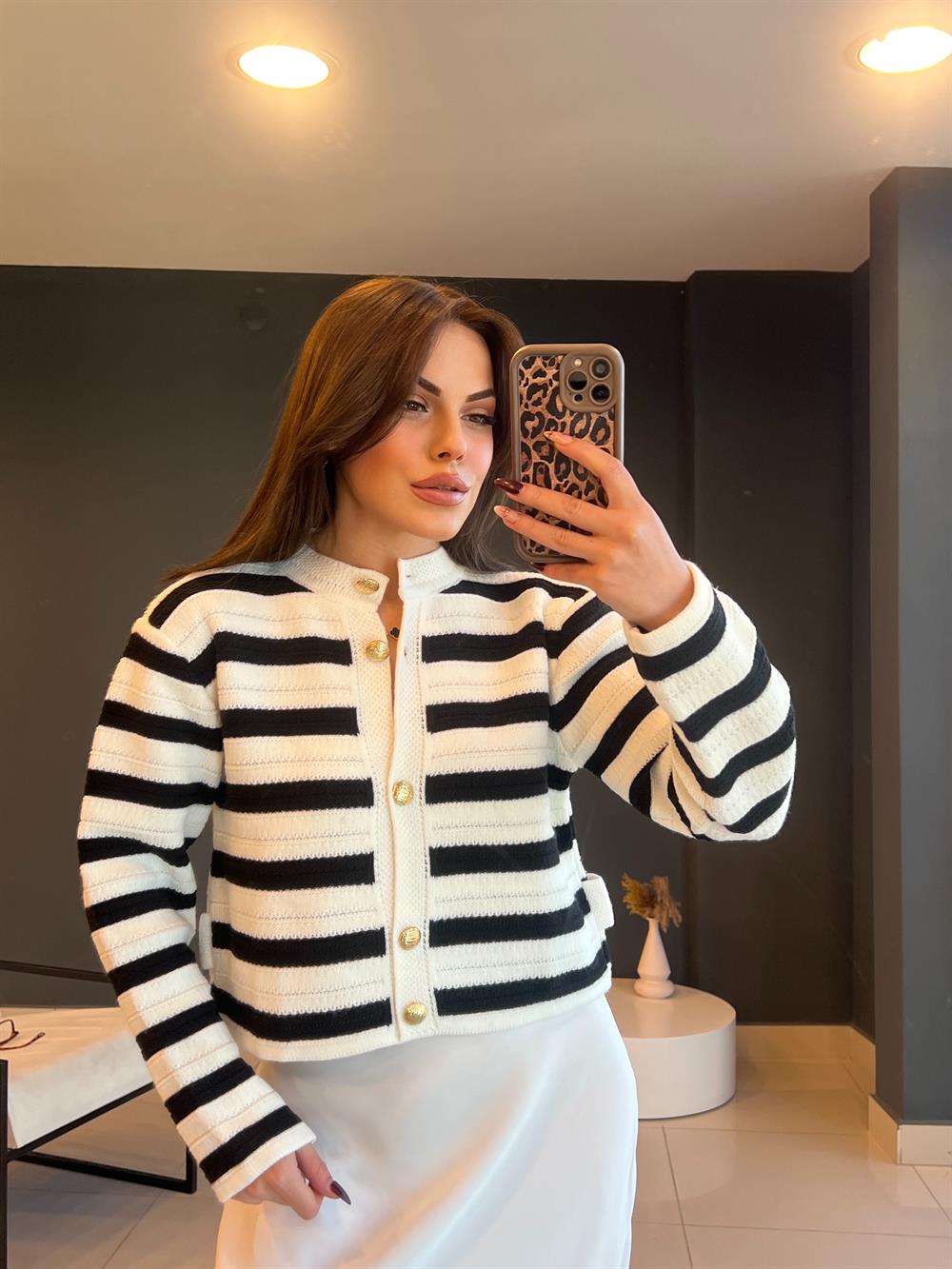 Çi̇zgi̇li̇ Hirka Ekru