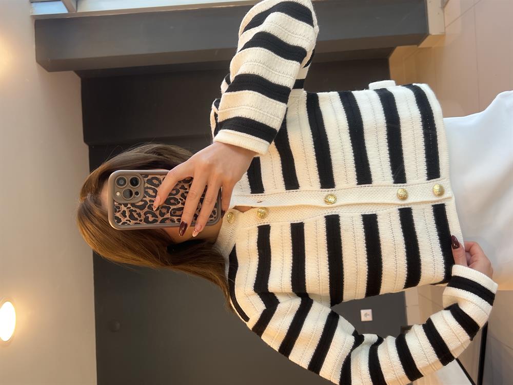 Çi̇zgi̇li̇ Hirka Ekru