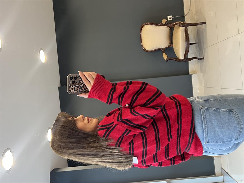 Çi̇zgi̇li̇ Hirka Kirmizi