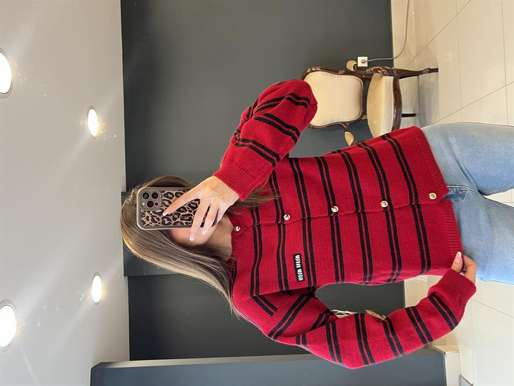 Çi̇zgi̇li̇ Hirka Kirmizi