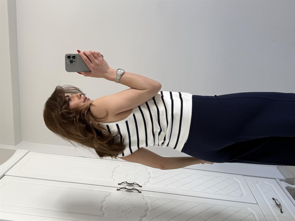 Çi̇zgi̇li̇ Tri̇ko Yelek Beyaz/Laci̇vert