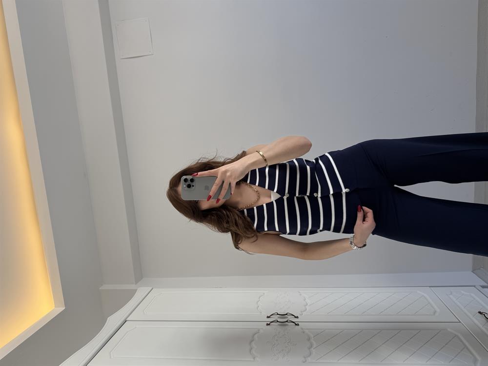 Çi̇zgi̇li̇ Tri̇ko Yelek Laci̇vert/Beyaz