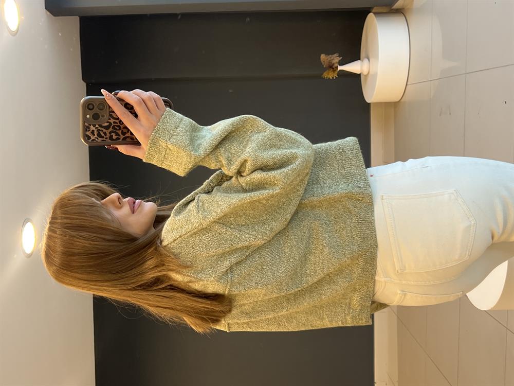 Düğmeli̇ Hirka Yeşi̇l