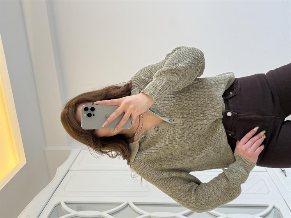 Düğmeli̇ Uzun Kol Merseri̇ze 