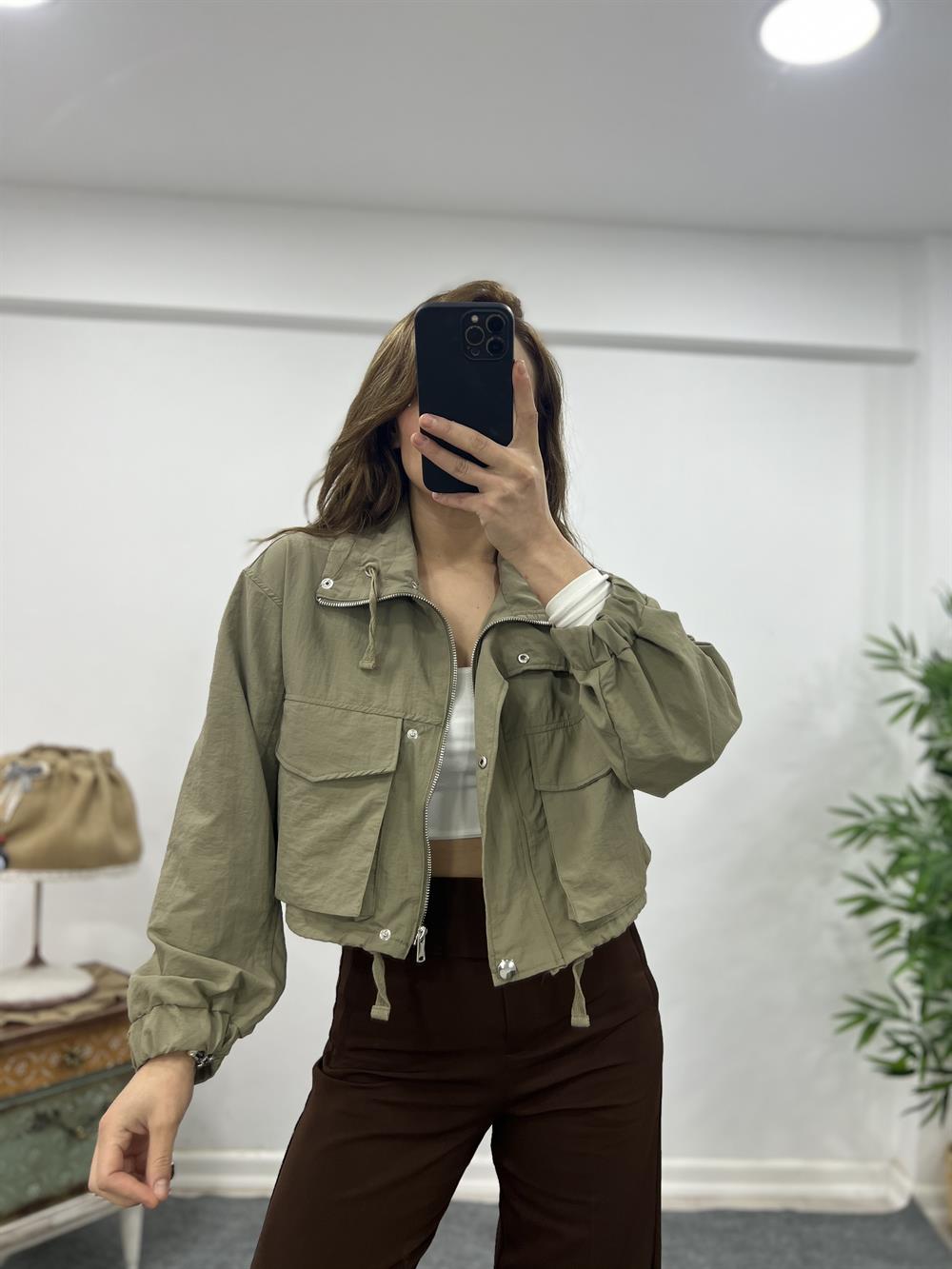 Kisa Yağmurluk Ceket