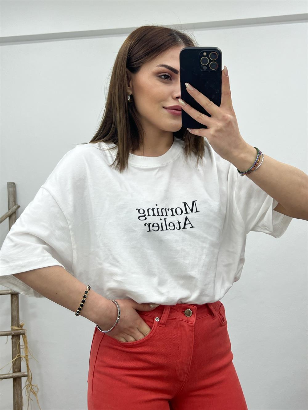 Önü Morning Yazili Tshi̇rt