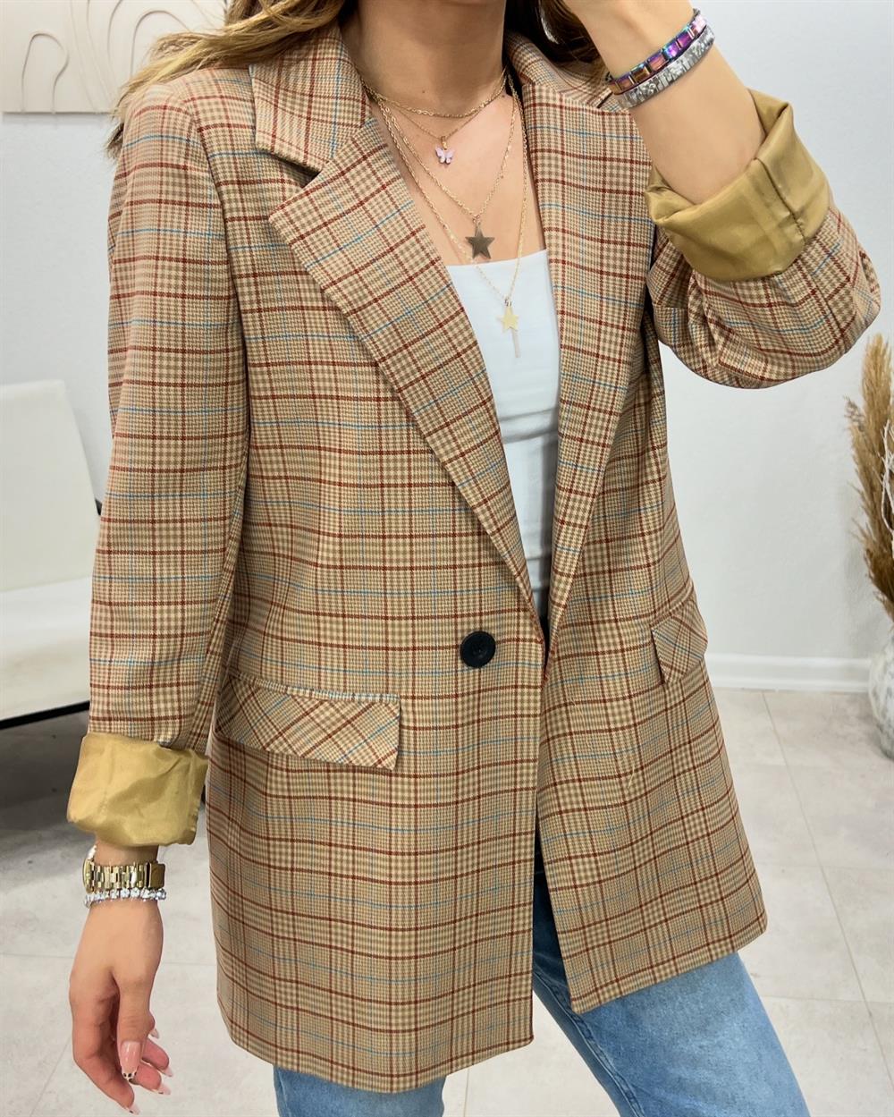 Renkli̇ Çi̇zgi̇li̇ Blazer Ceket