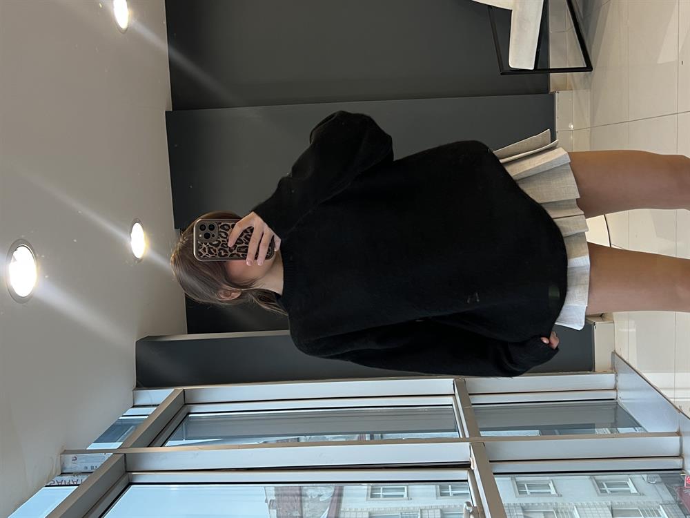 Sakalli Kazak Si̇yah