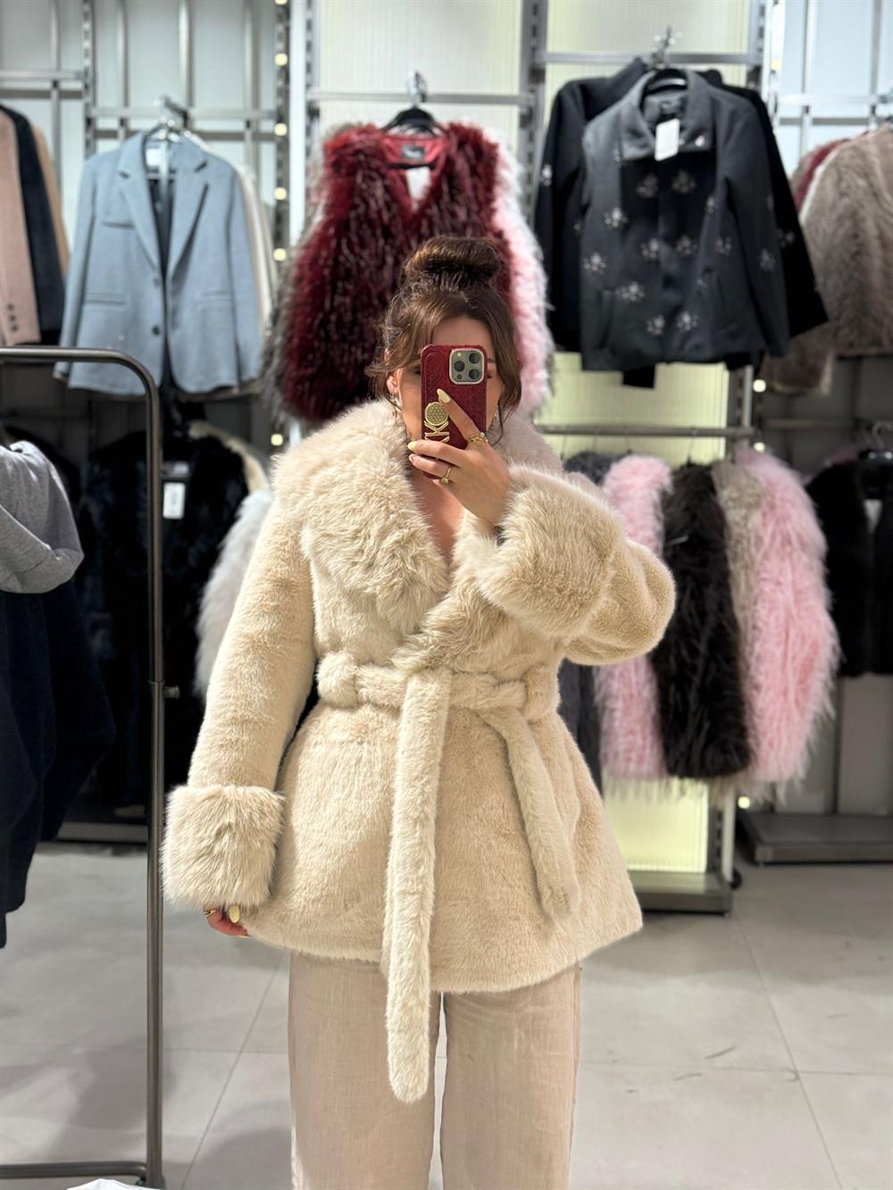 ÖZEL SERİ KUŞAKLI İTHAL KÜRK