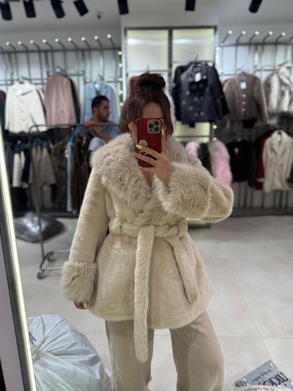 ÖZEL SERİ KUŞAKLI İTHAL KÜRK