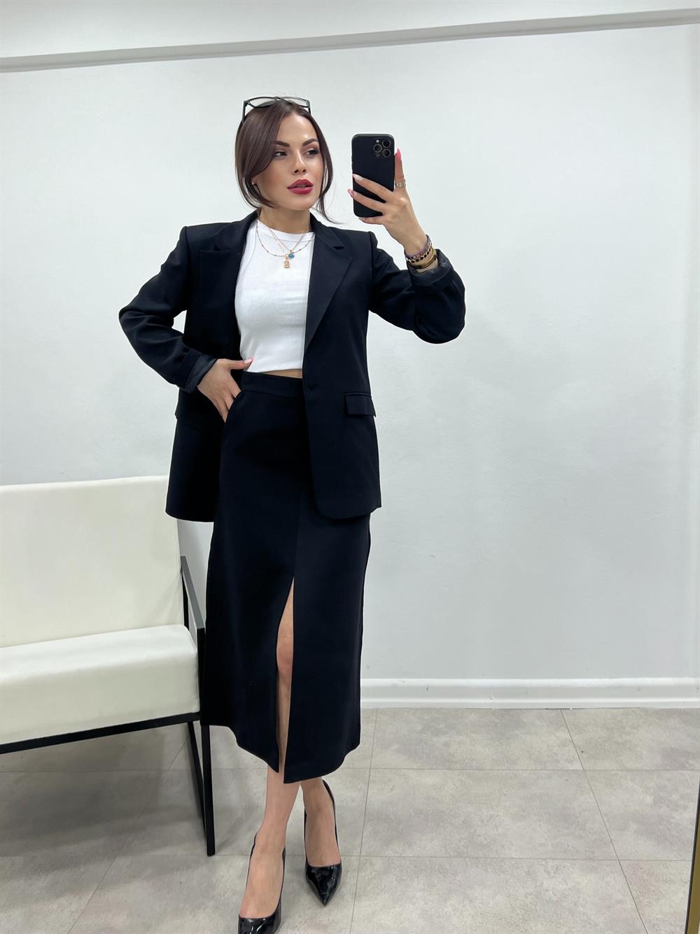 Özeli̇ Seri̇ Etekli̇ İki̇li̇ Takim