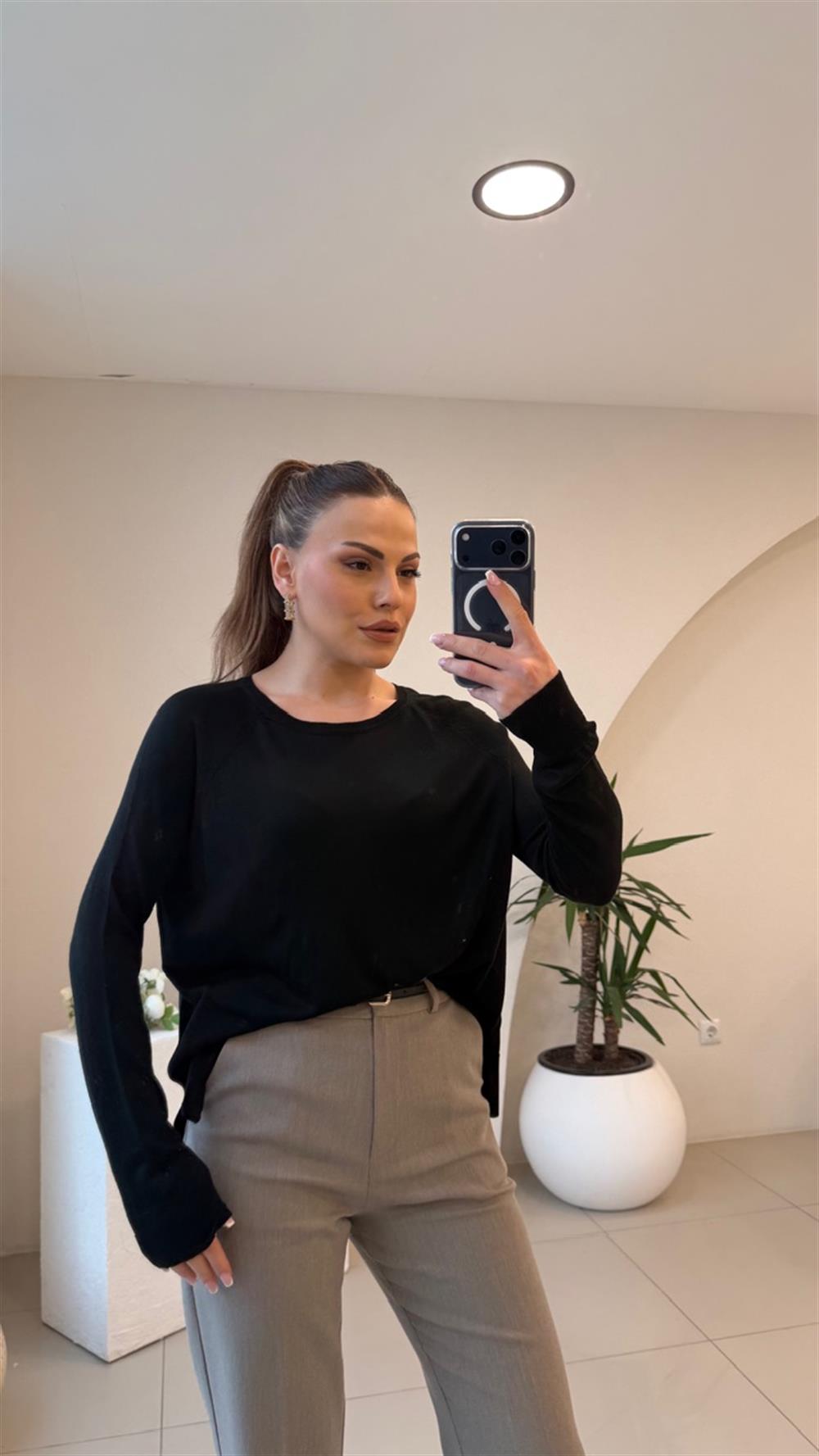 PAMUK BASİC DİLVİN BLUZ SİYAH 