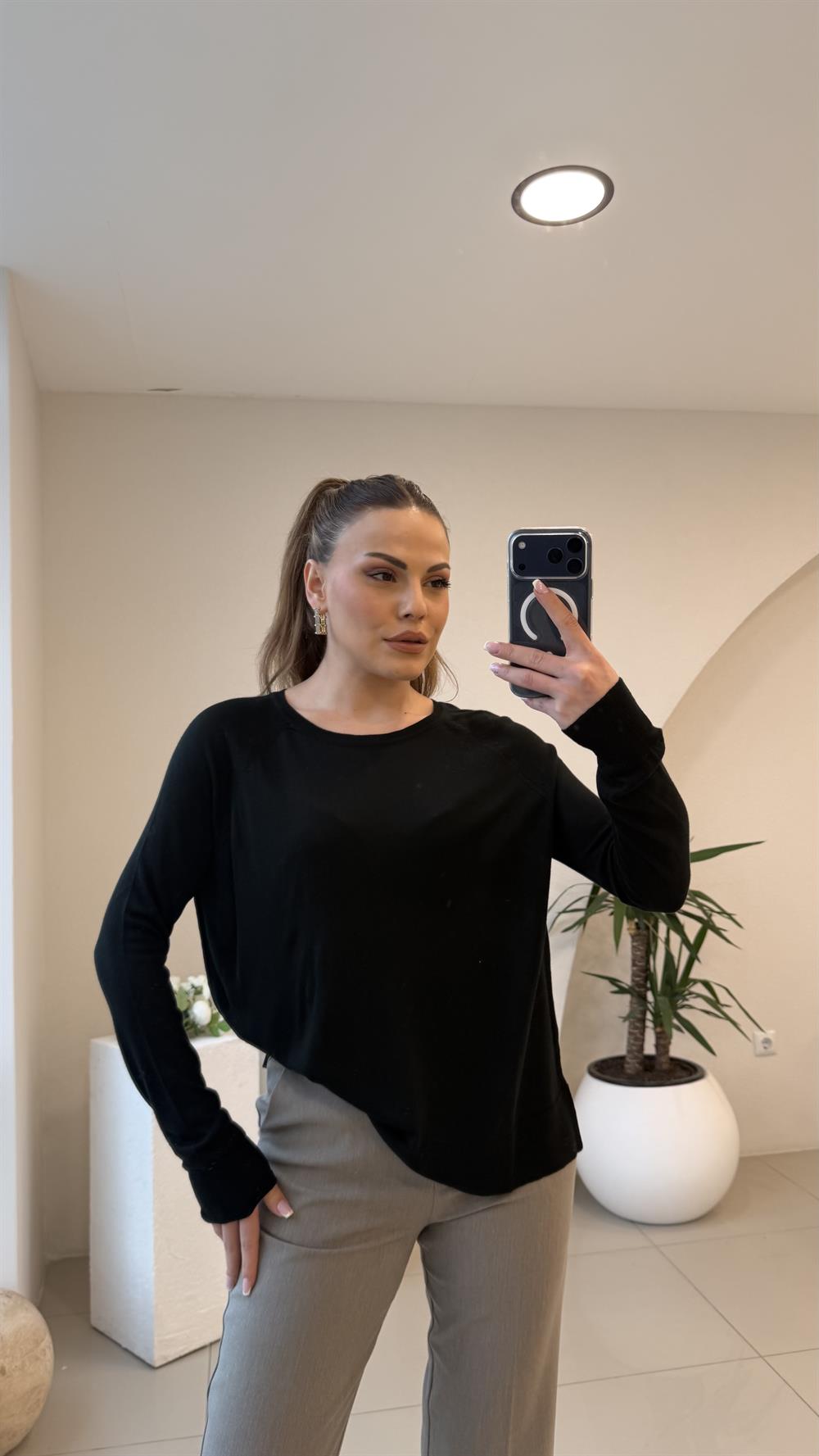 PAMUK BASİC DİLVİN BLUZ SİYAH 