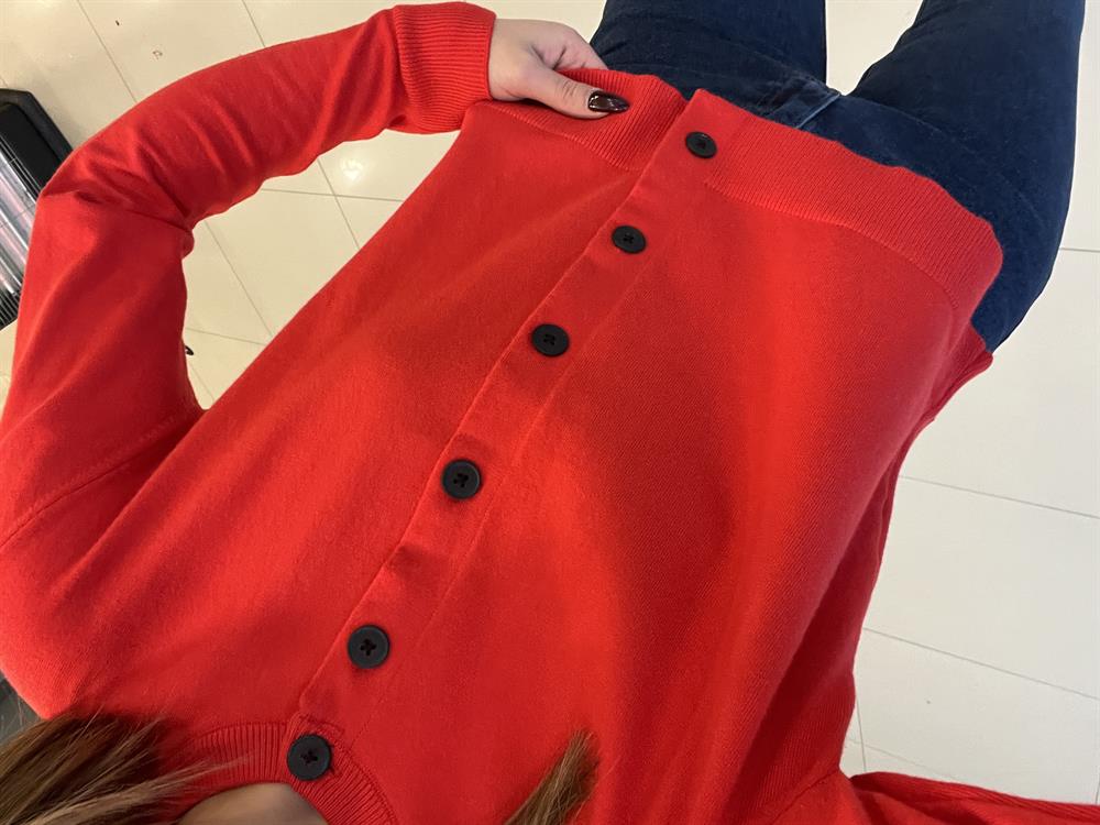 Pamuk Penye Kirmizi Düğmeli̇ Hirka