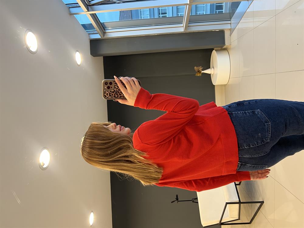 Pamuk Penye Kirmizi Düğmeli̇ Hirka