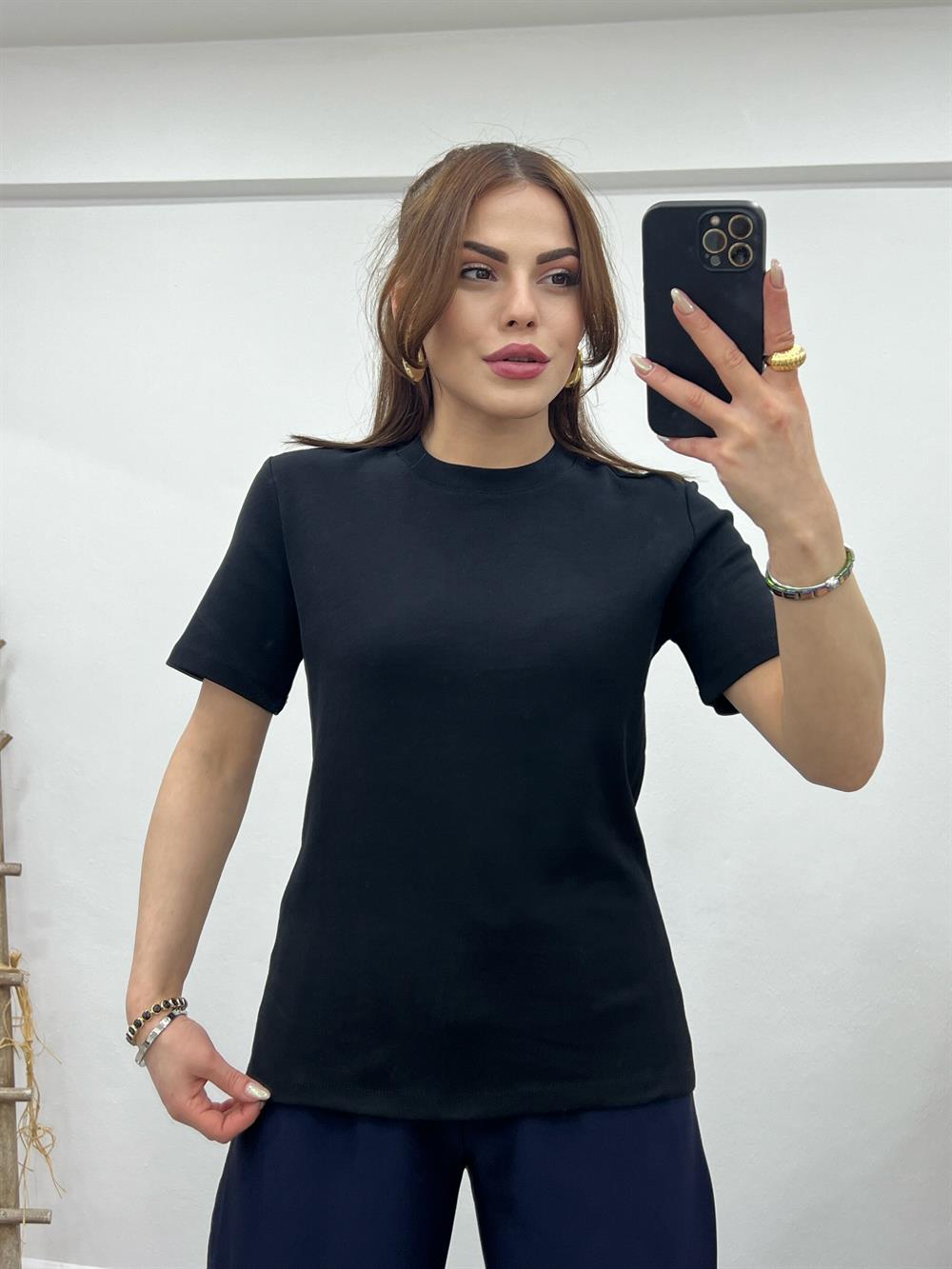 Pamuklu Si̇yah Baci̇s