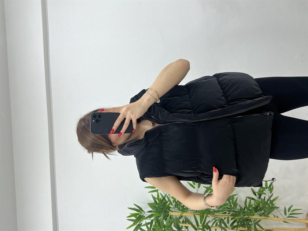 Parlak Puffer Yelek Si̇yah