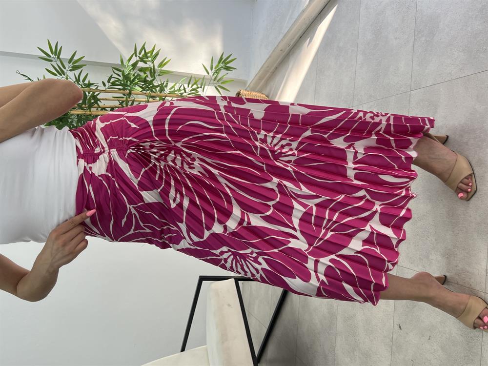 Pembe Desenli̇ Drapelli̇ Saten Etek