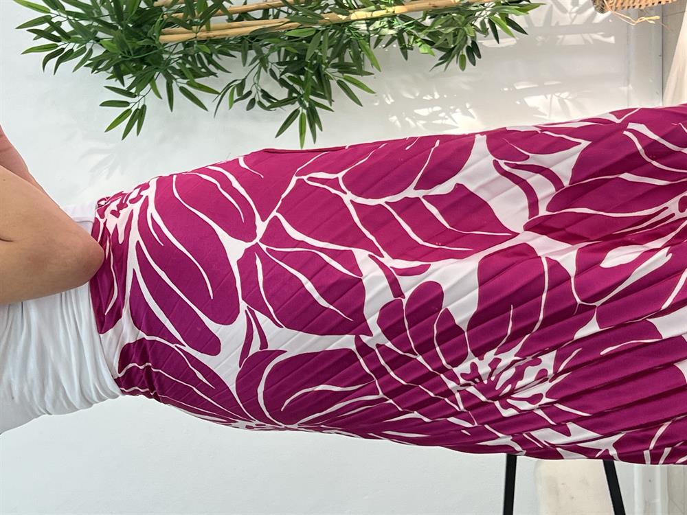 Pembe Desenli̇ Drapelli̇ Saten Etek
