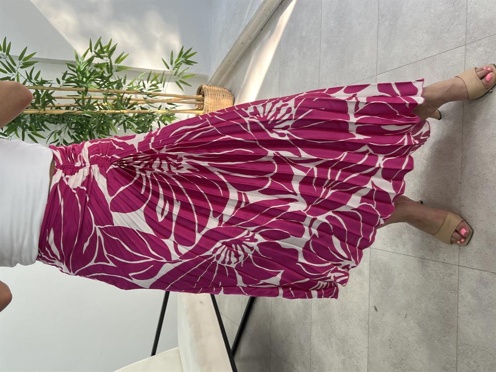 Pembe Desenli̇ Drapelli̇ Saten Etek