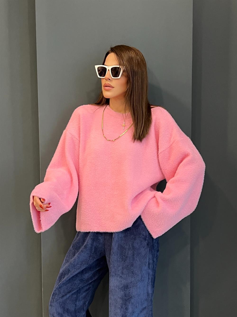 Pembe Geni̇ş Kol Detayli  Yumoş Kazak