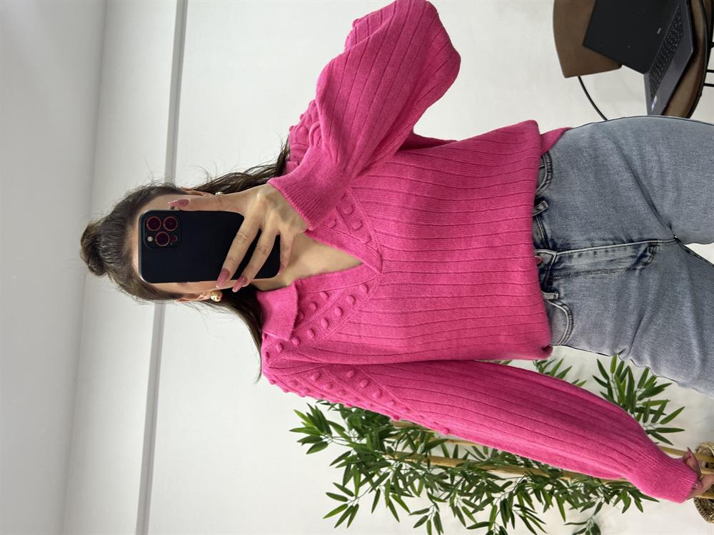 Pembe Polo Yaka Ponpon Detayli Tri̇ko Kazak