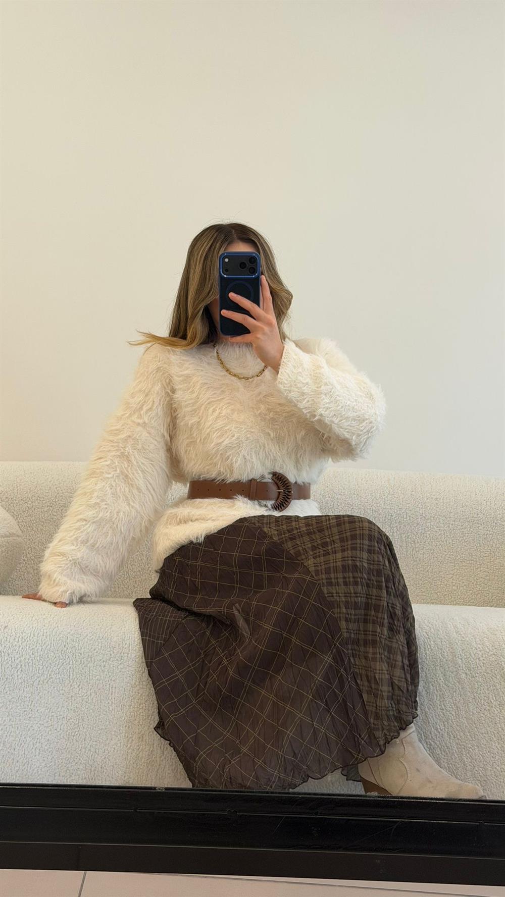 Premi̇um Seri̇ Kürklü Kazak BEYAZ